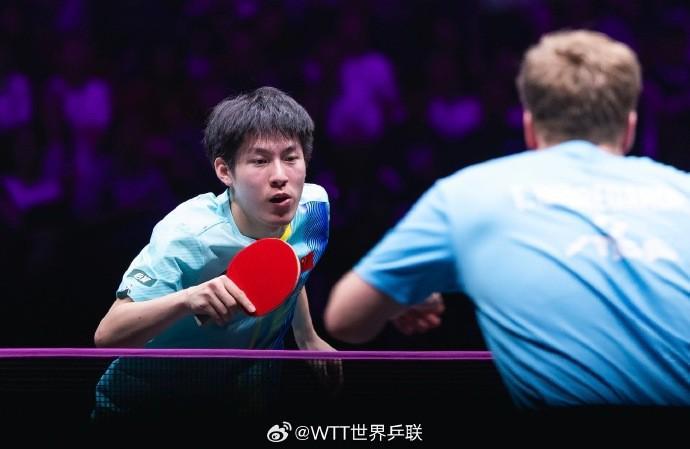 开云体育APP下载-温瑞博3-1爆冷击败莫雷加德，晋级重庆冠军赛男单八强